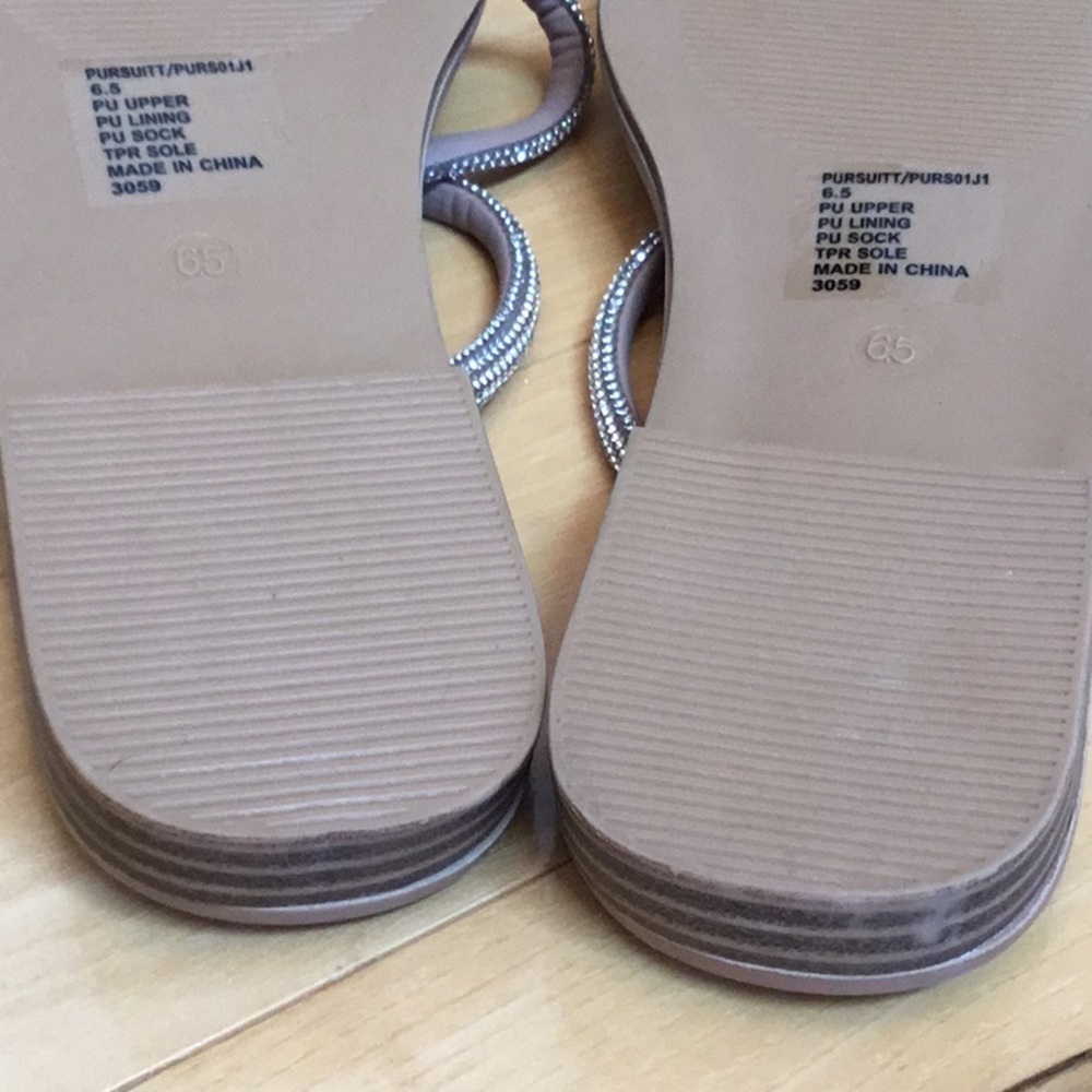 MADDEN girl starle slide on sandals with diamond like bling. Women’s size 6.5 - Picture 12 of 16